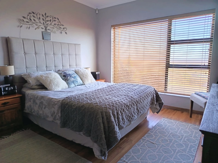 3 Bedroom Property for Sale in Vredenburg Western Cape